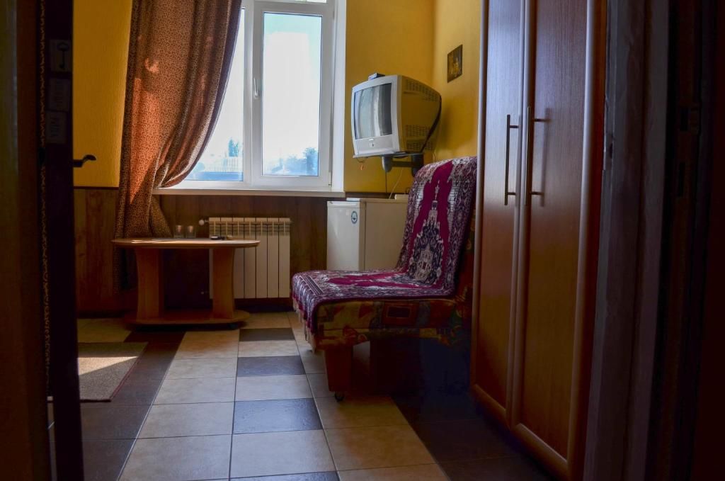 Отель Hotel Azov Бердянск