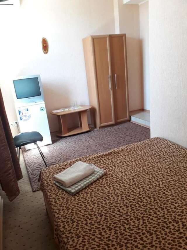 Отель Hotel Azov Бердянск-40